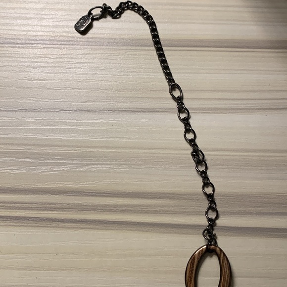 4 tier necklace with chains and beads - Picture 6 of 8